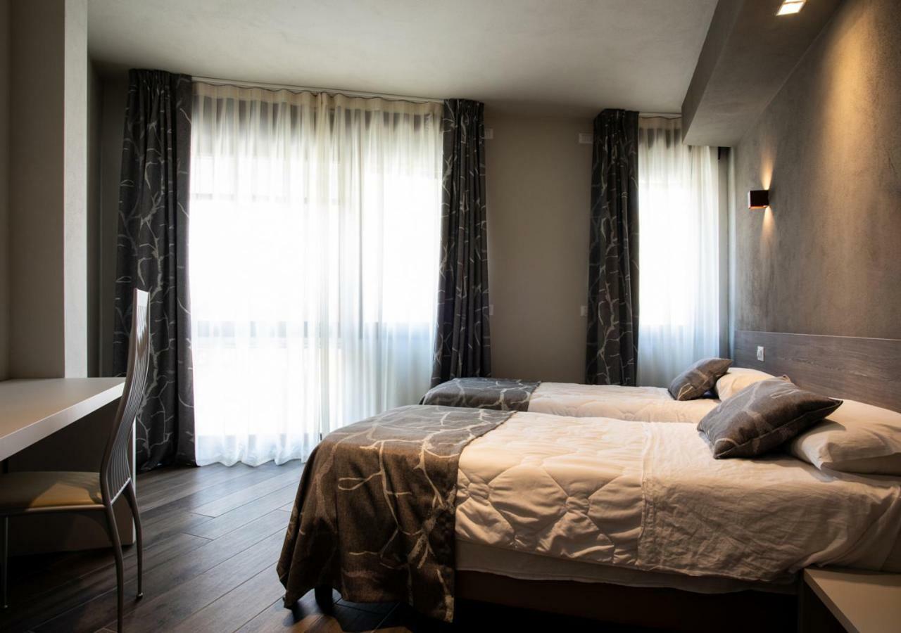 Astoria Living Apartments Μπολόνια Εξωτερικό φωτογραφία