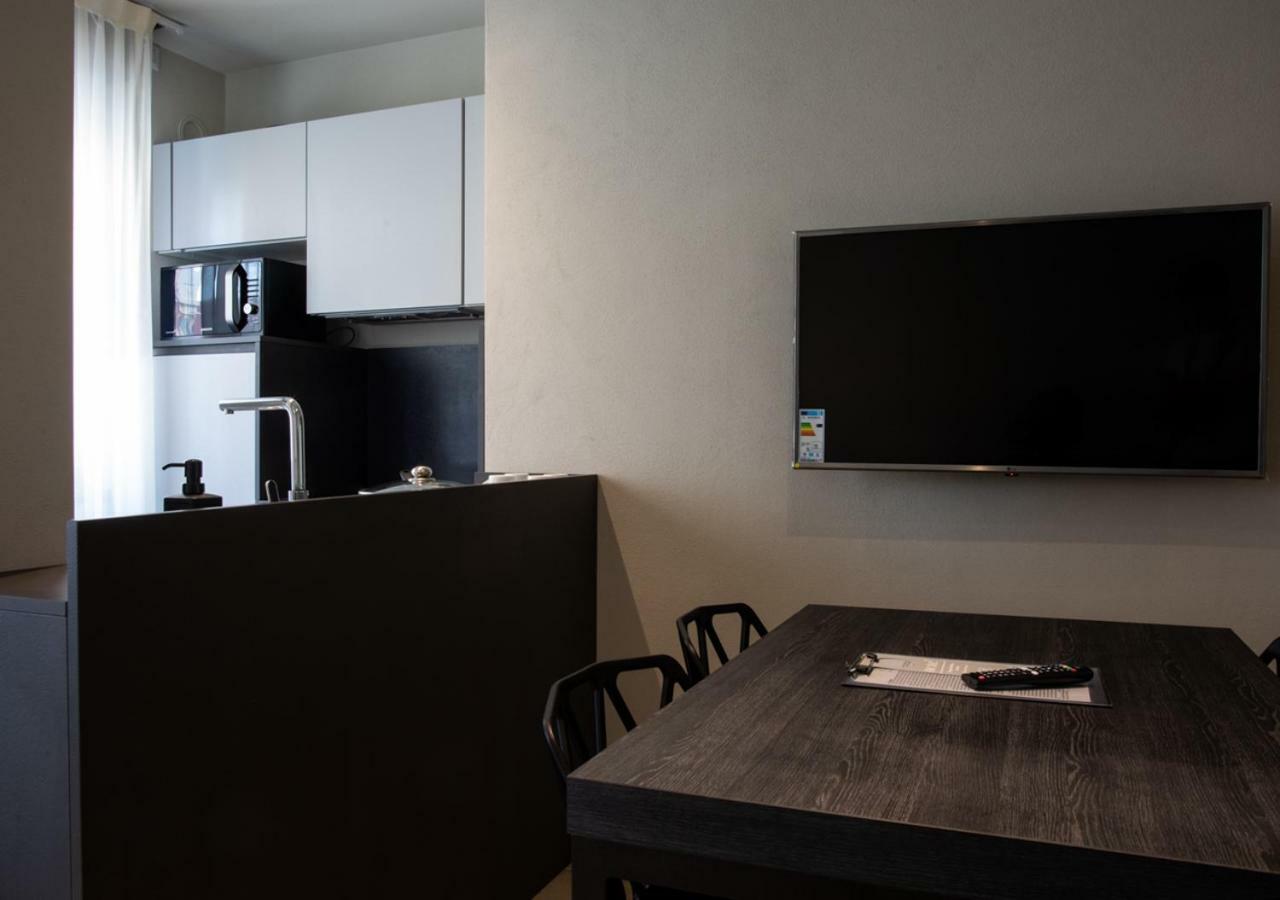 Astoria Living Apartments Μπολόνια Εξωτερικό φωτογραφία
