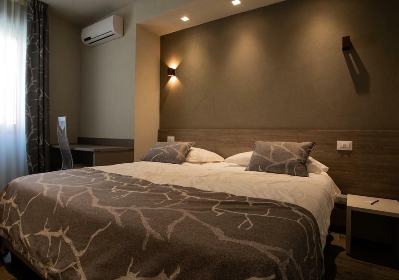 Astoria Living Apartments Μπολόνια Εξωτερικό φωτογραφία